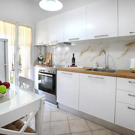 Drosea Apartment